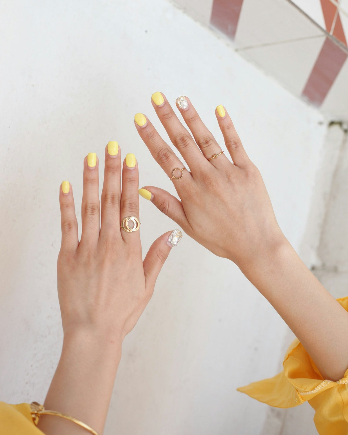 Stacking rings worn across the fingers